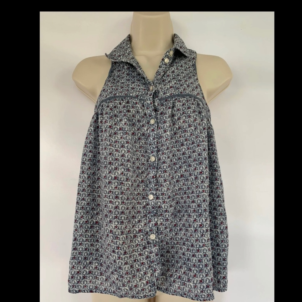 American eagle sleeveless top. Size small